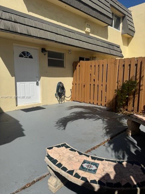 KENDALE LK TOWNHOUSE COND - Residential