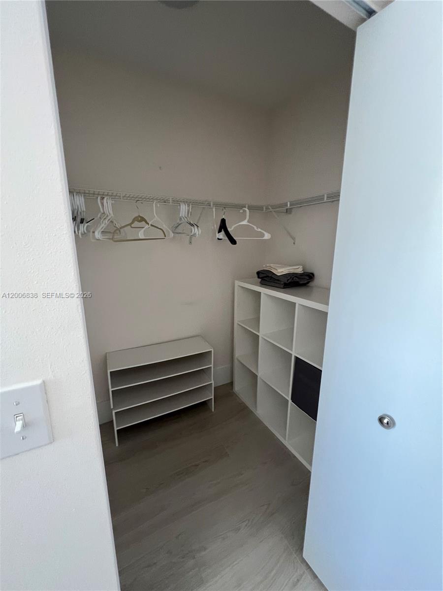 VENTURE AT AVENTURA EAST - Residential