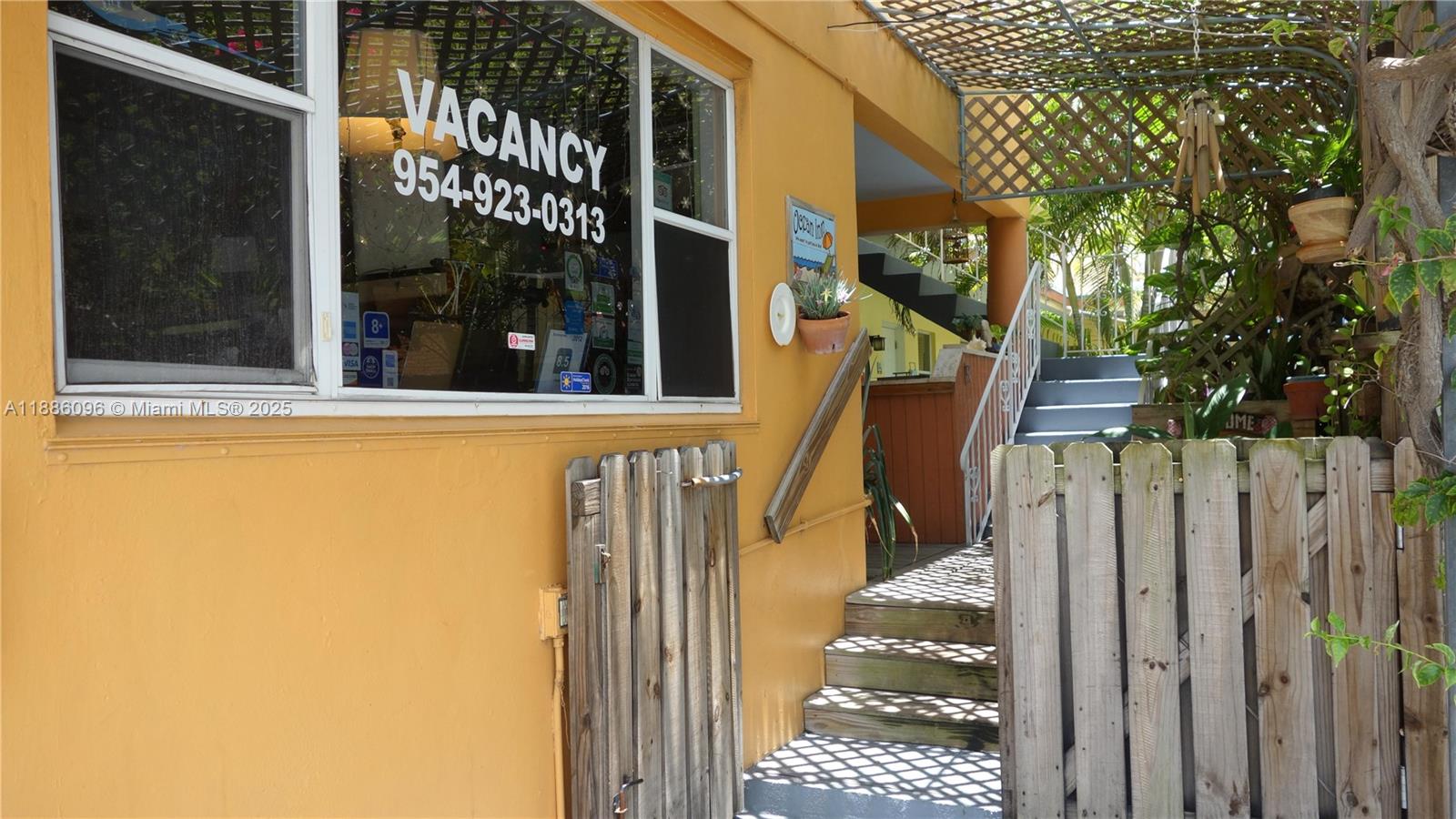 HOLLYWOOD BEACH SECOND AD - Residential Lease