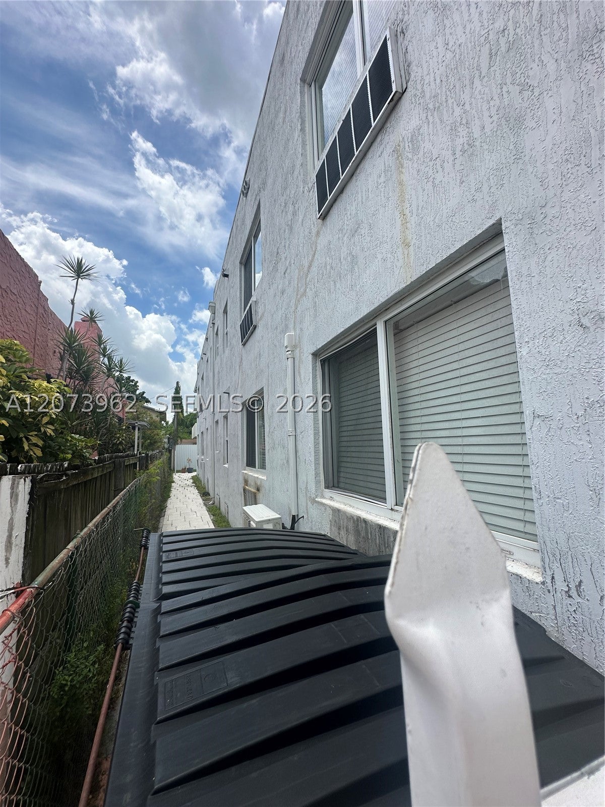 412 SW 10th Ave