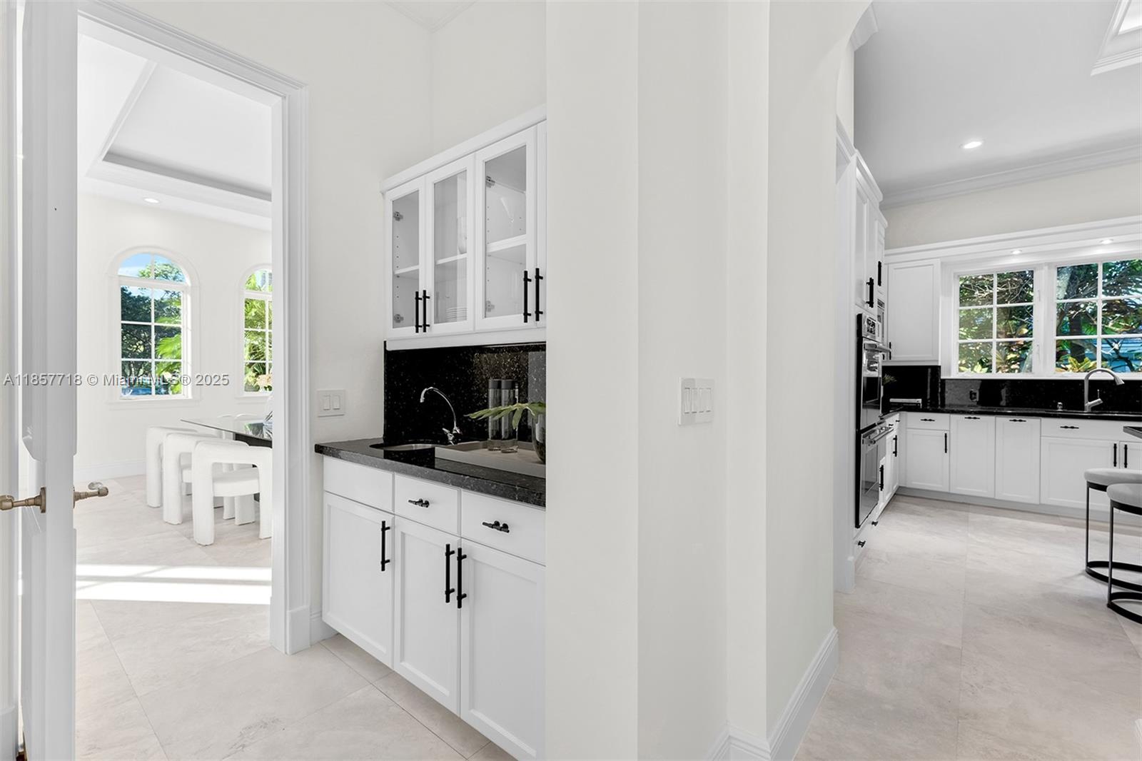 MARTIN SUBURBAN ACRES - Residential Lease