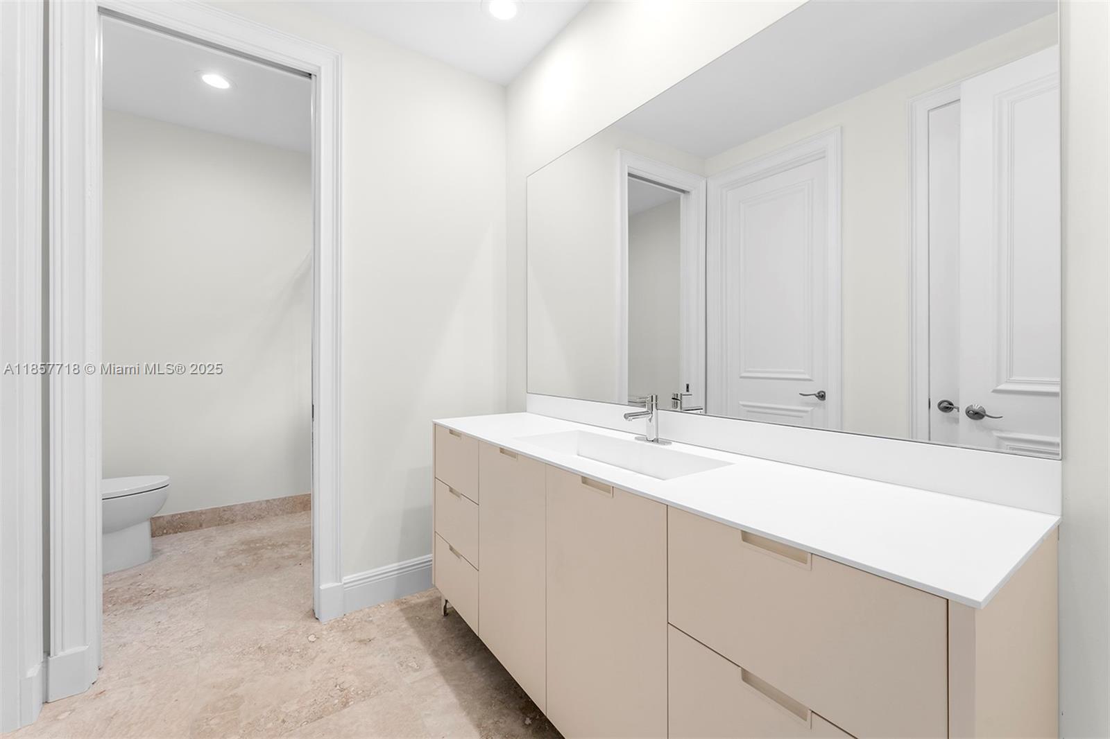 MARTIN SUBURBAN ACRES - Residential Lease