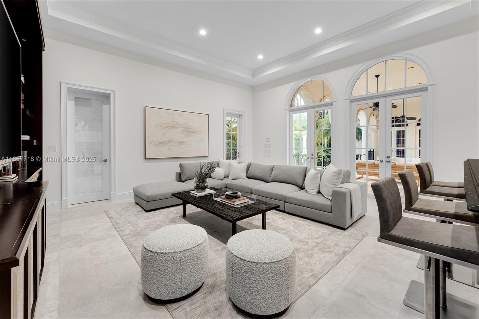 MARTIN SUBURBAN ACRES - Residential Lease