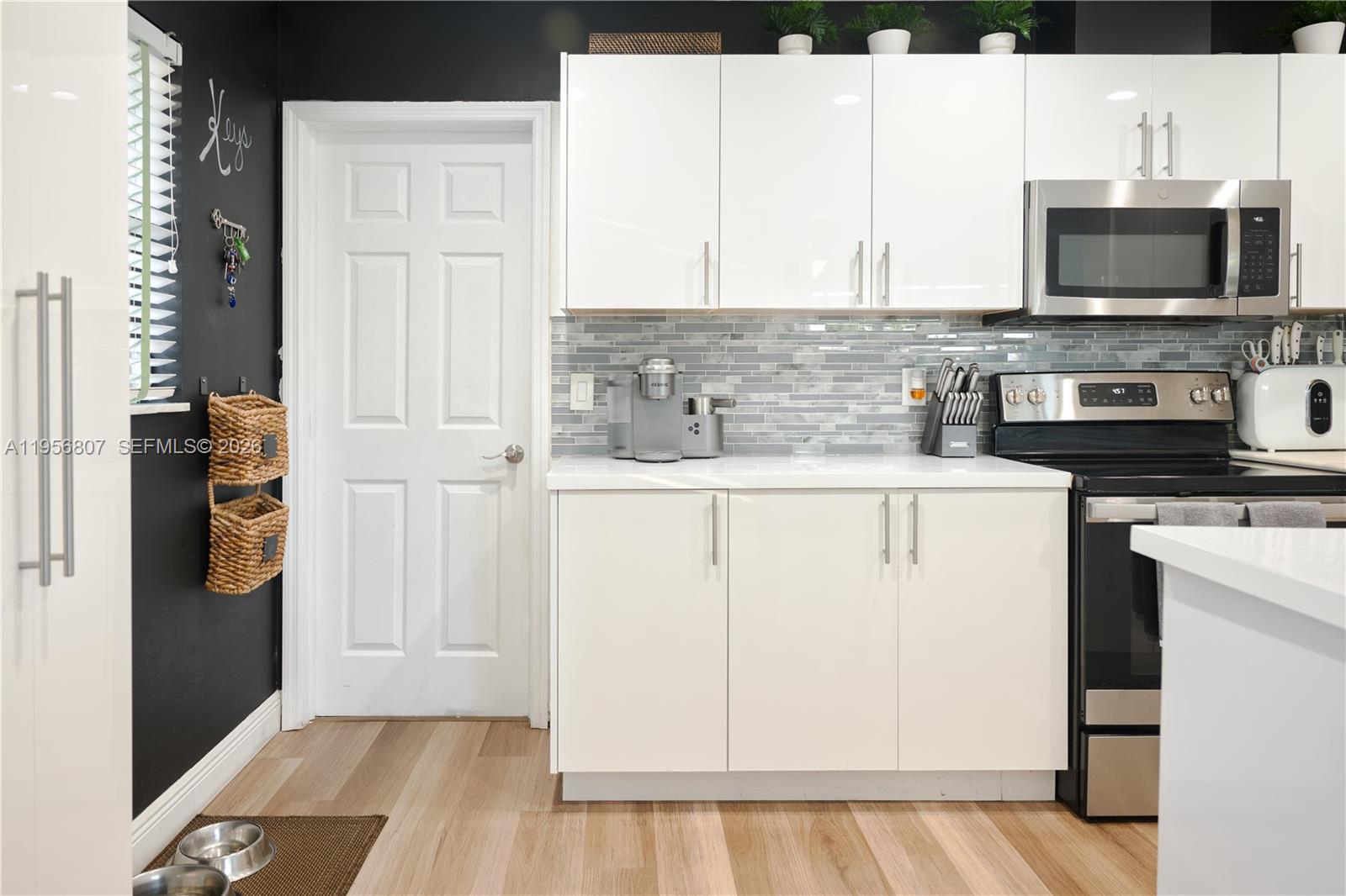 CRYSTAL LAKE VILLAS - Residential