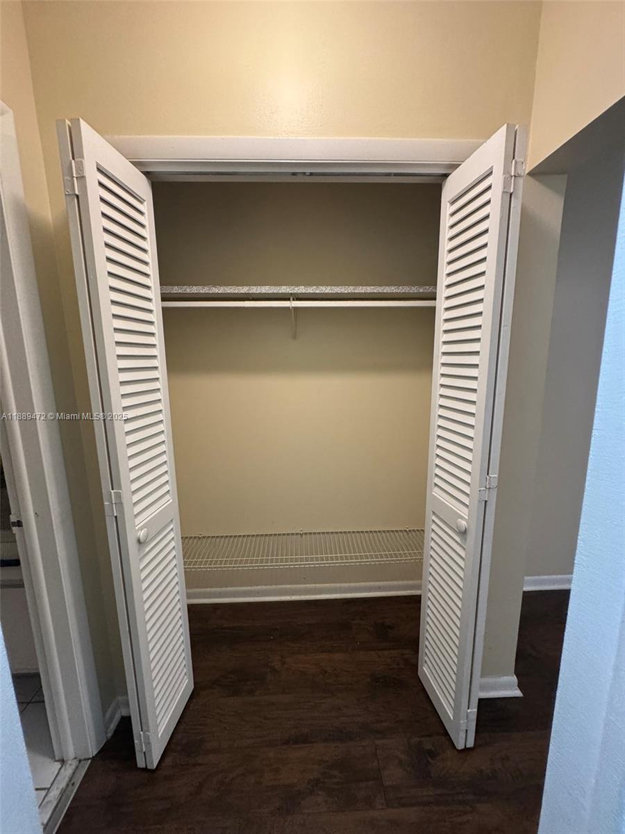 SPANISH OAKS CONDO - Residential Lease