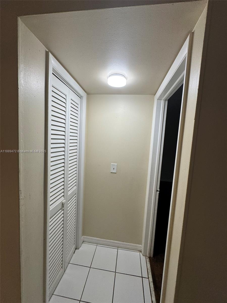 SPANISH OAKS CONDO - Residential Lease