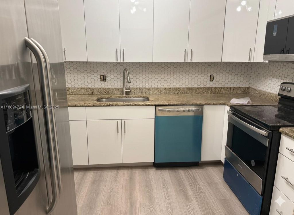 Photo of 604 NW 13th St #23, Boca Raton, FL 33486 (MLS # A11889472)