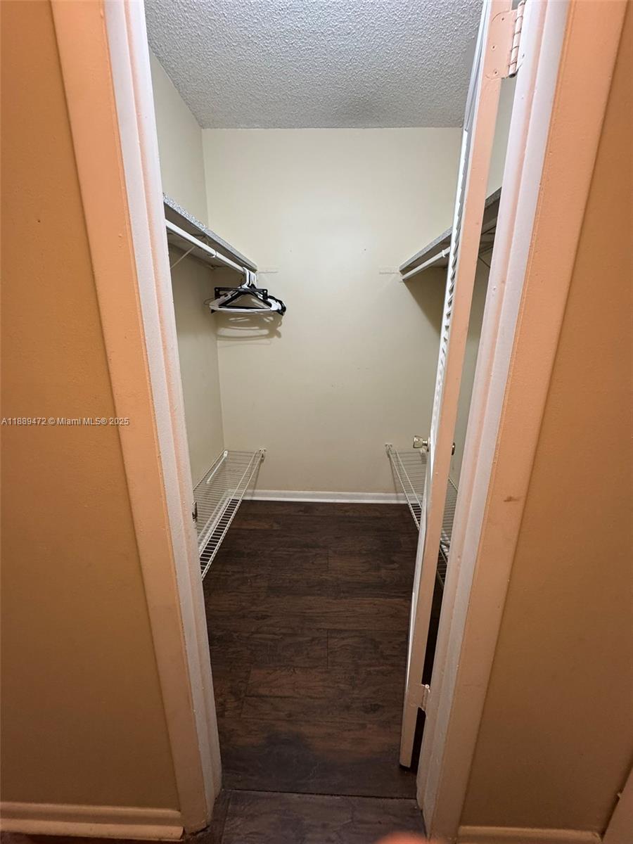 SPANISH OAKS CONDO - Residential Lease