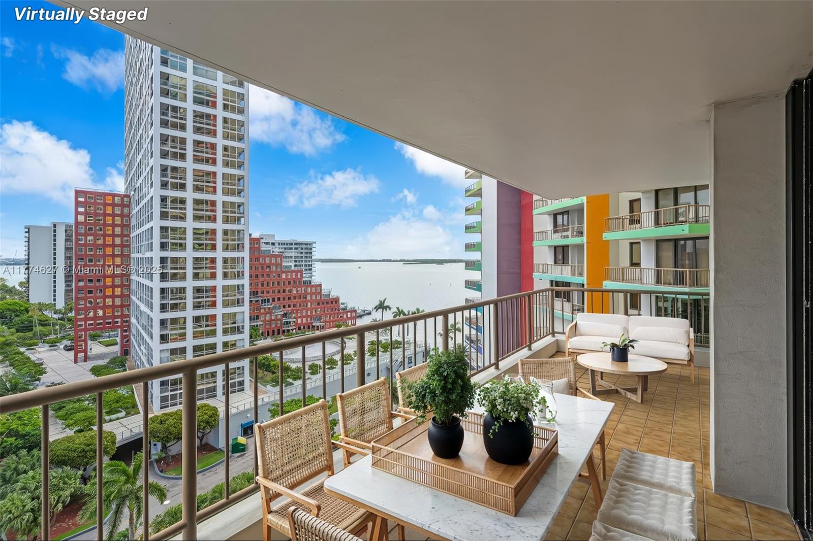 1581 Brickell Ave 808