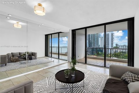 1581 Brickell Ave 808 Miami FL 33129