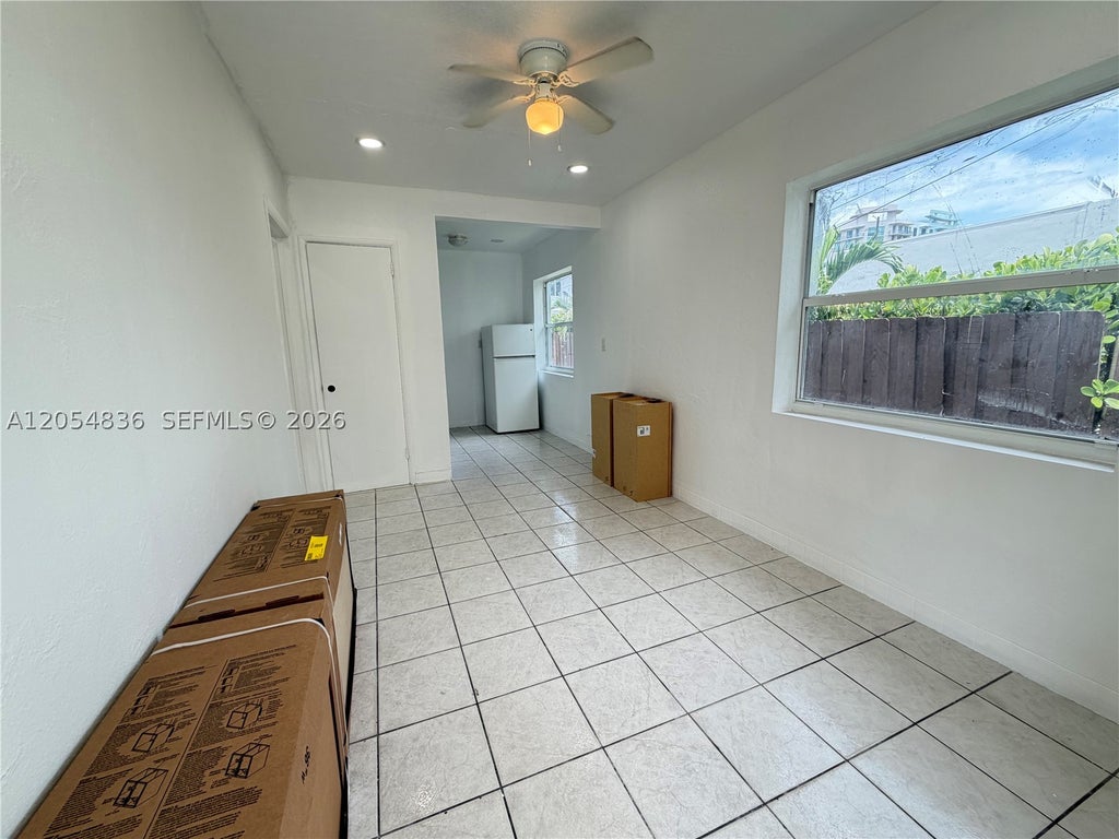 Photo of 2041 S jackson St #4, Hollywood, FL 33020 (MLS # A12054836)