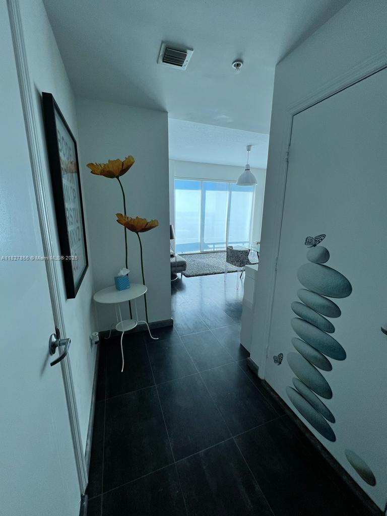 INFINITY AT BRICKELL COND - Residential