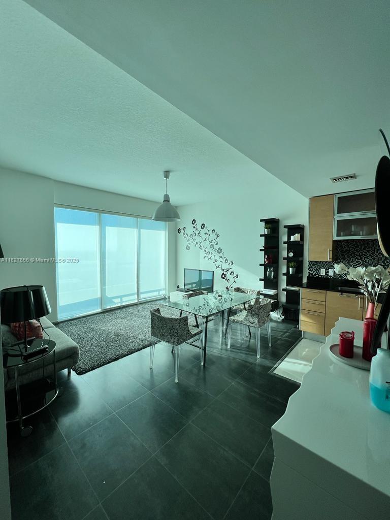 INFINITY AT BRICKELL COND - Residential