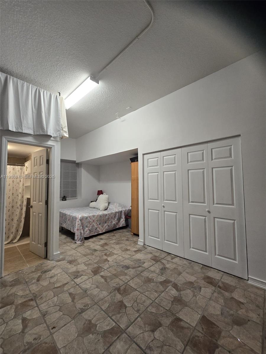 COCO BAY ESTATES - Residential Lease