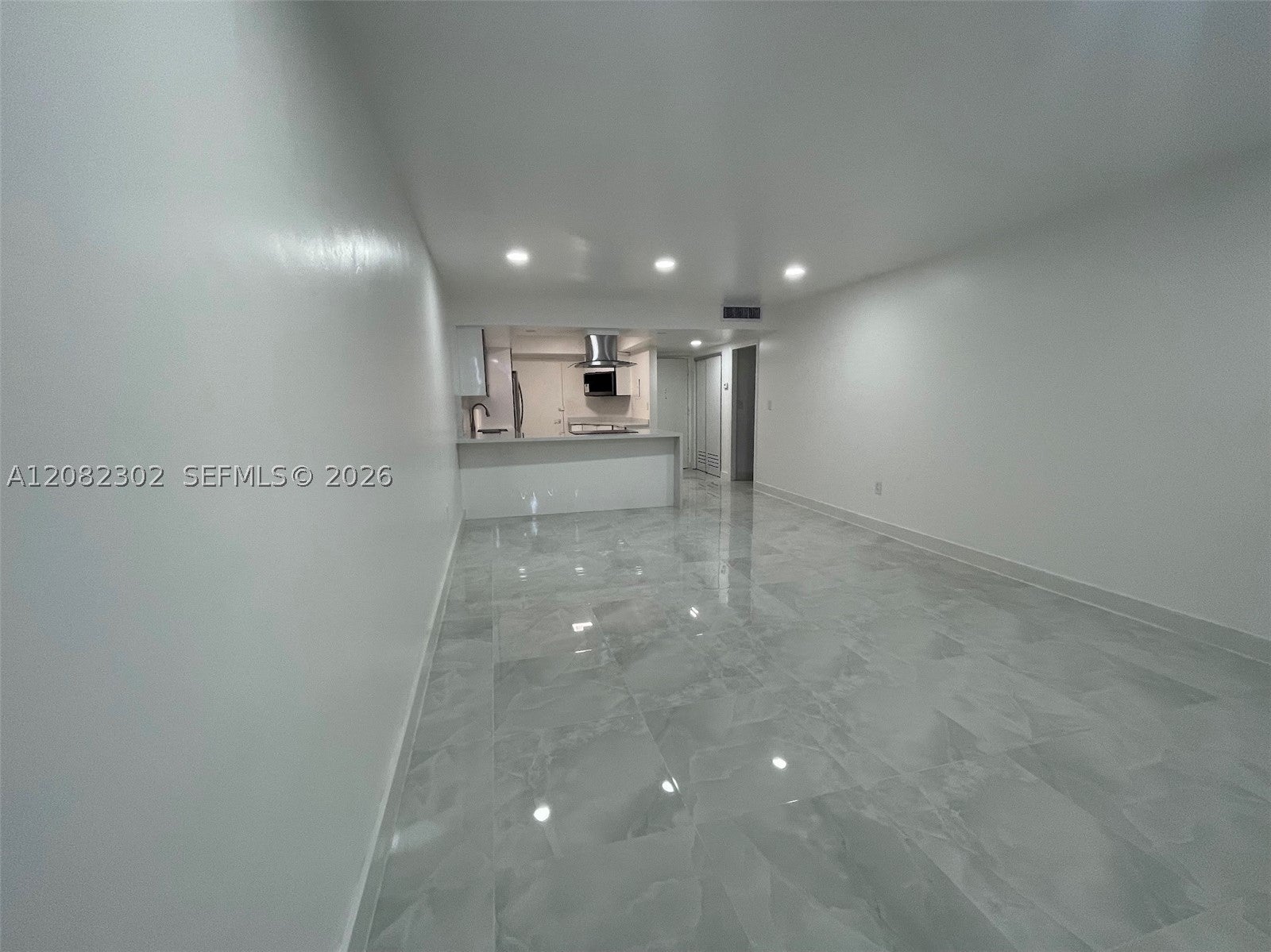 1351 NE Miami Gardens Dr 1202E