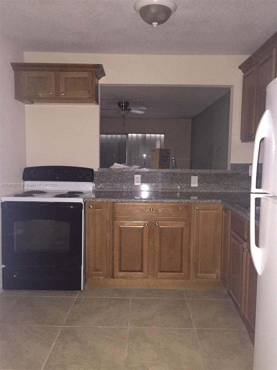 OLA CONDO - Residential Lease