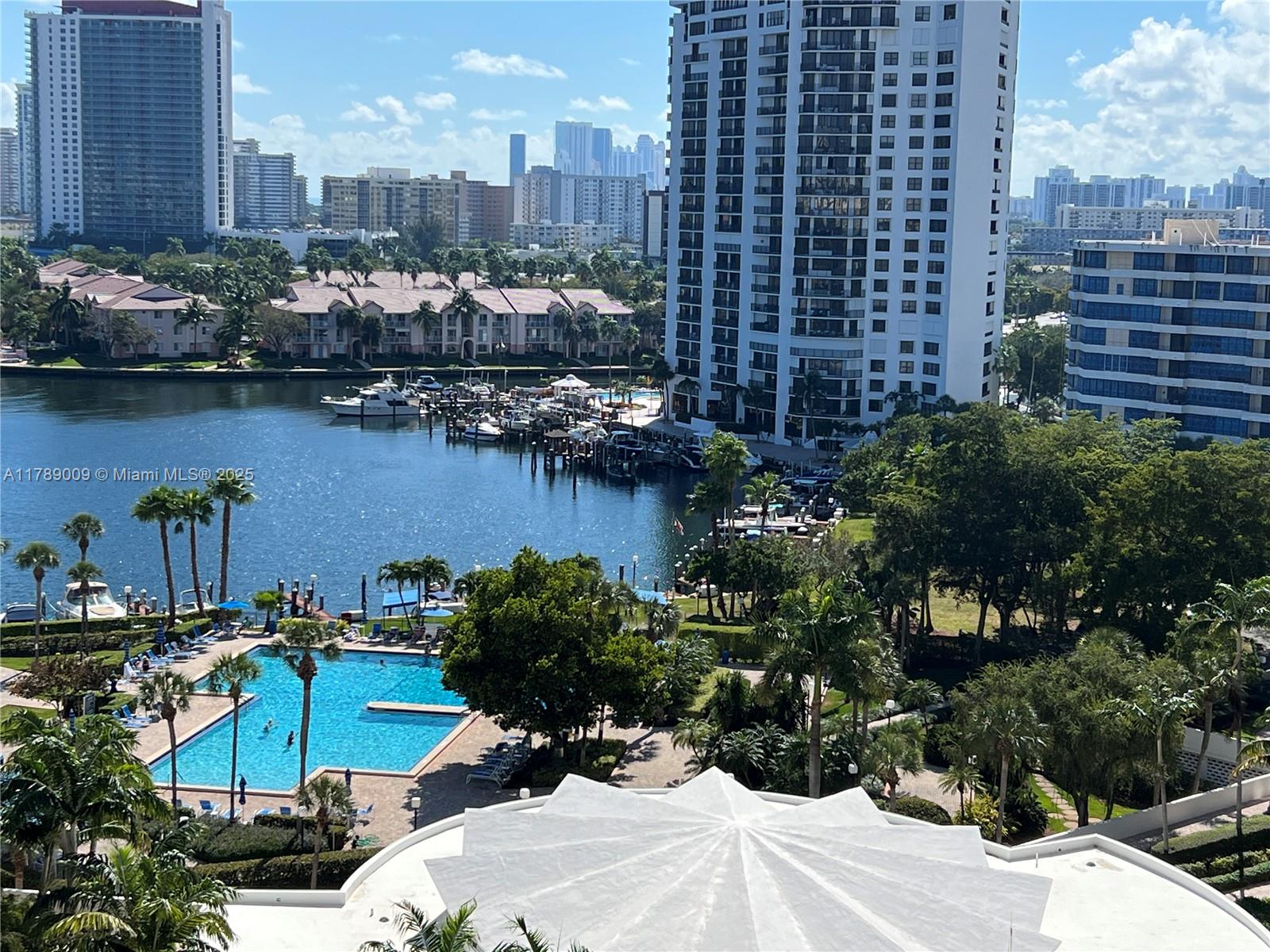 OLYMPUS CONDO PHASE - Residential