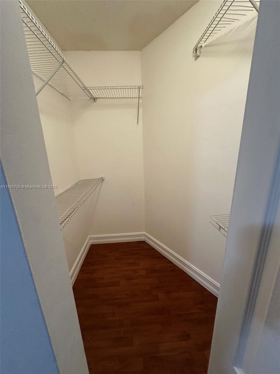 7075 NW 186th St C504
