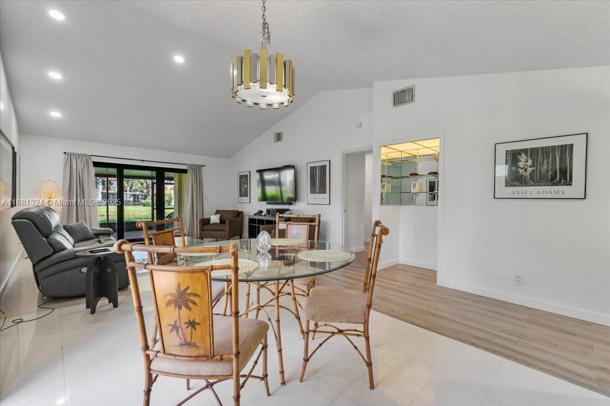 VILLAS OF BONAVENTURE AT - Residential