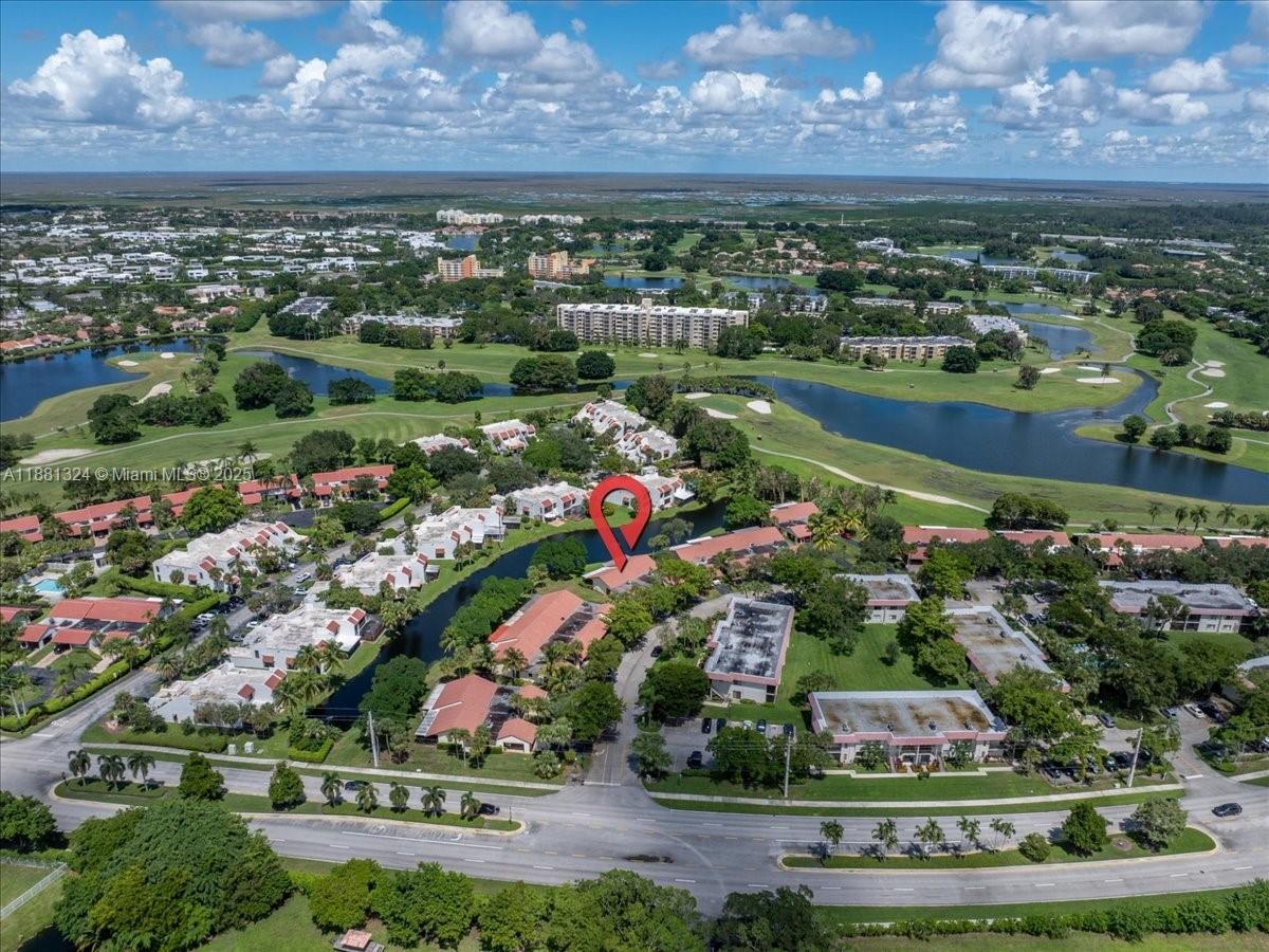 VILLAS OF BONAVENTURE AT - Residential