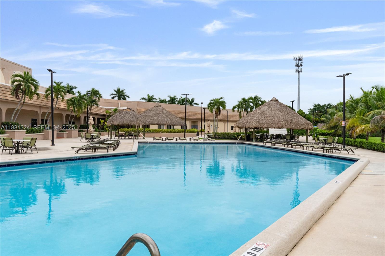 VILLAS OF BONAVENTURE AT - Residential