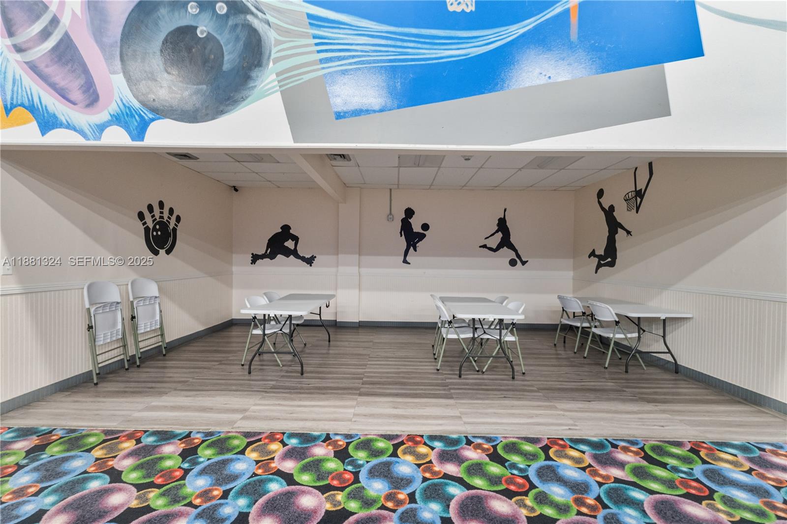 VILLAS OF BONAVENTURE AT - Residential