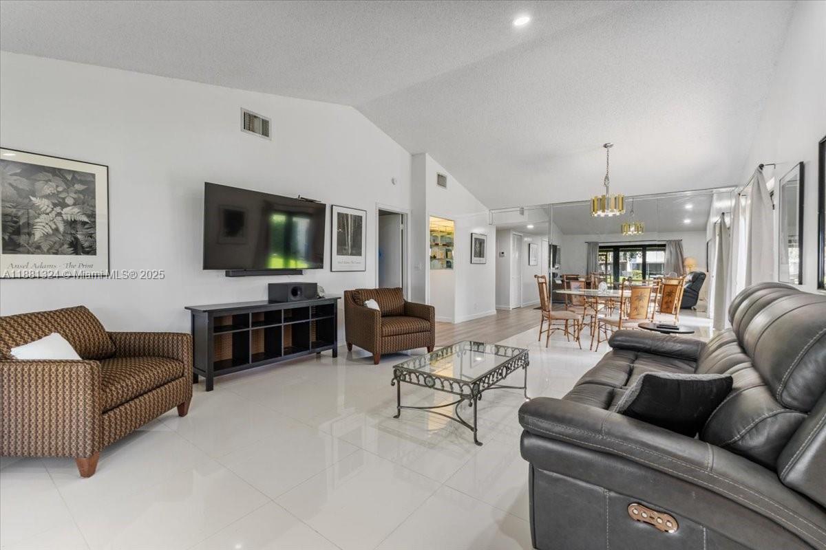 VILLAS OF BONAVENTURE AT - Residential