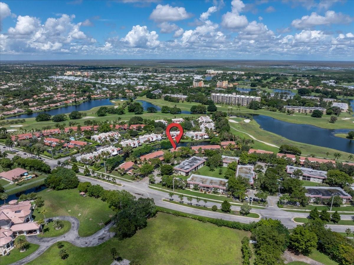 VILLAS OF BONAVENTURE AT - Residential