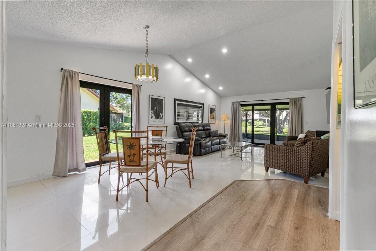 VILLAS OF BONAVENTURE AT - Residential