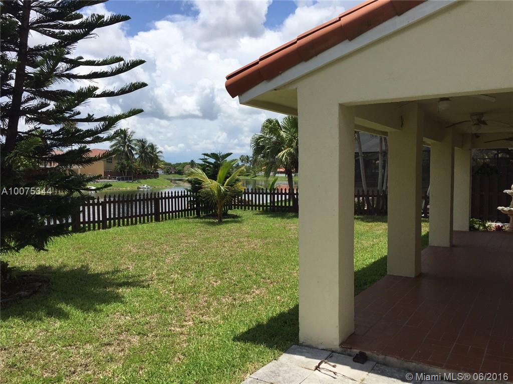 Lakes Meadow Northeast Re - Residential