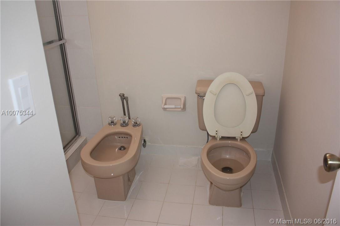 Lakes Meadow Northeast Re - Residential