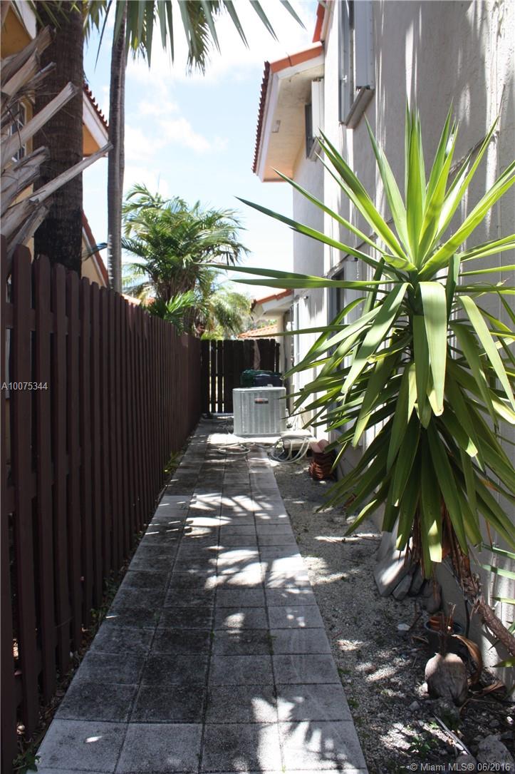 Lakes Meadow Northeast Re - Residential