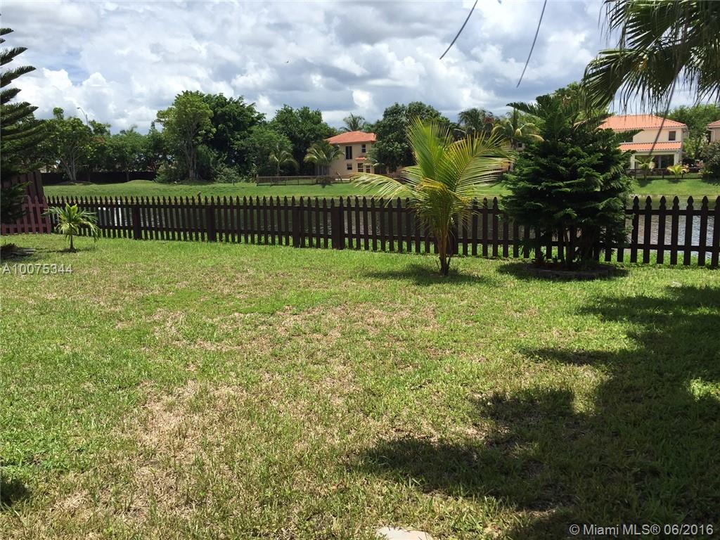 Lakes Meadow Northeast Re - Residential