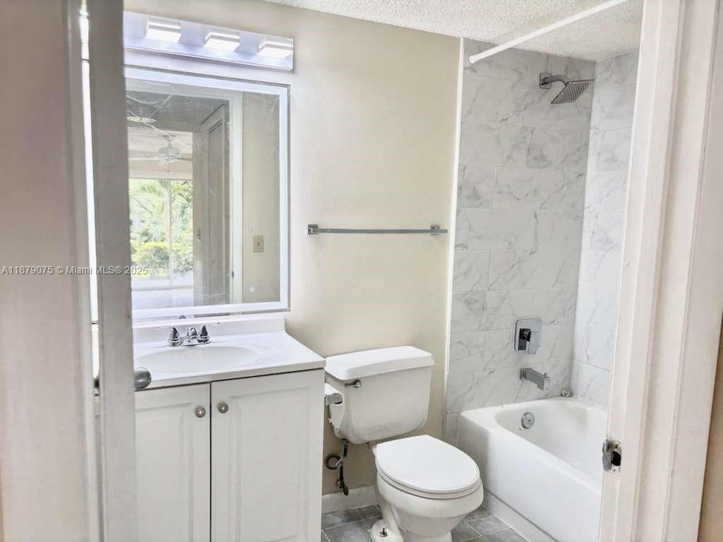 ADDISON POINTE AT BOCA RA - Residential Lease