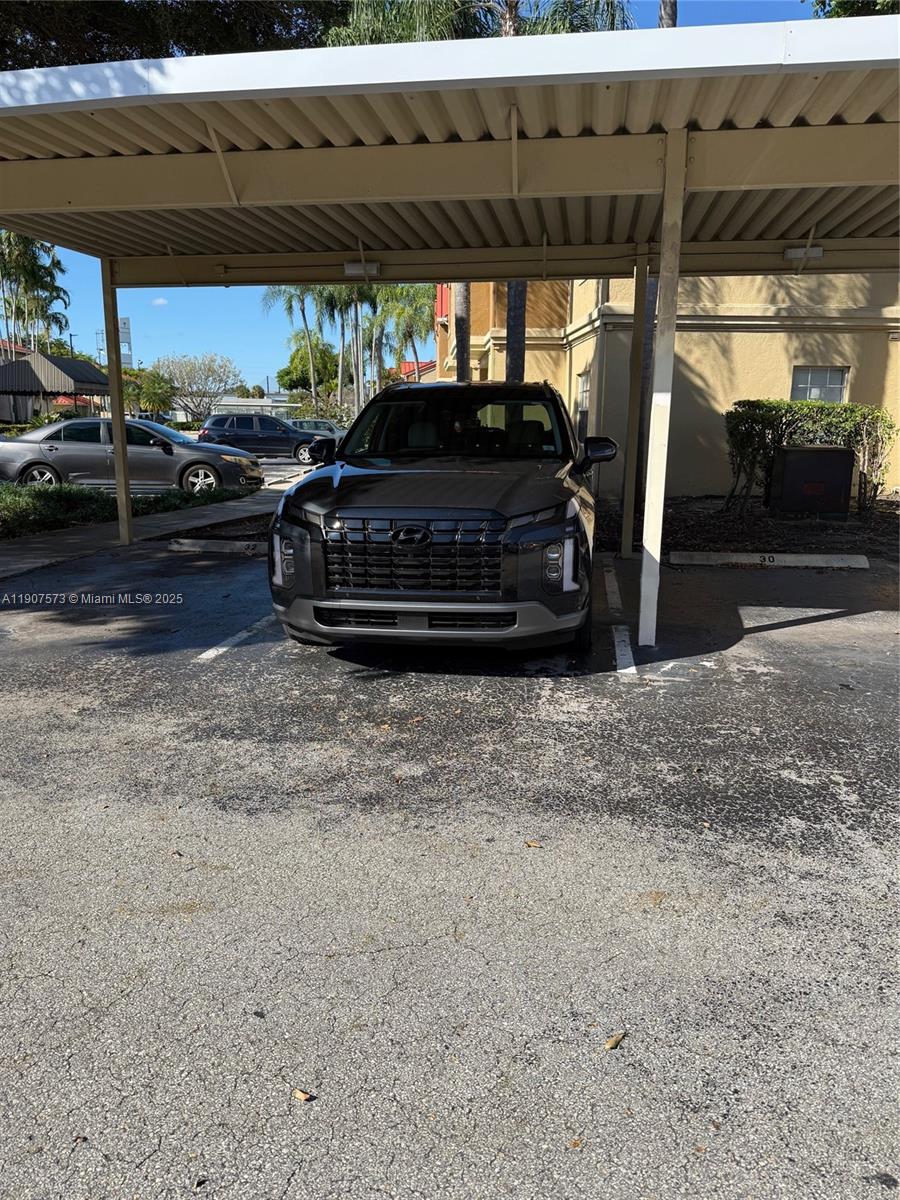 LA HACIENDA COUNTRY CLUB - Residential Lease