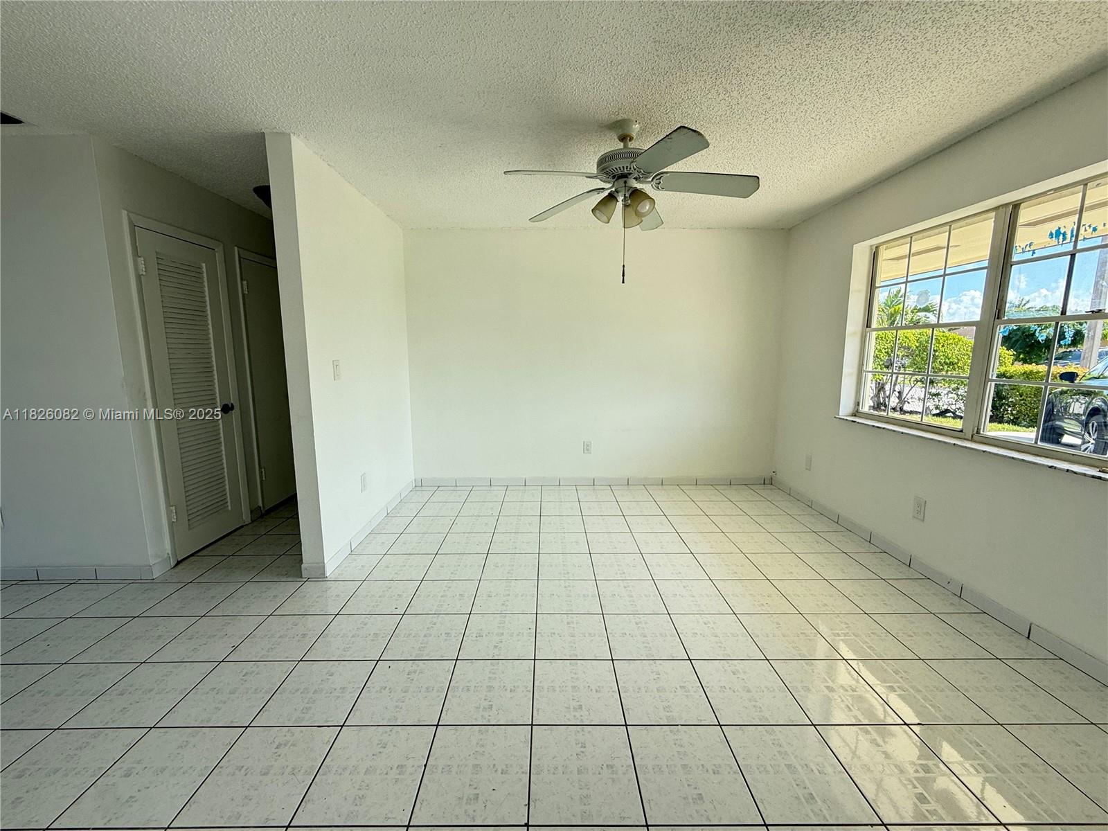 548 SW 17th Ave 0