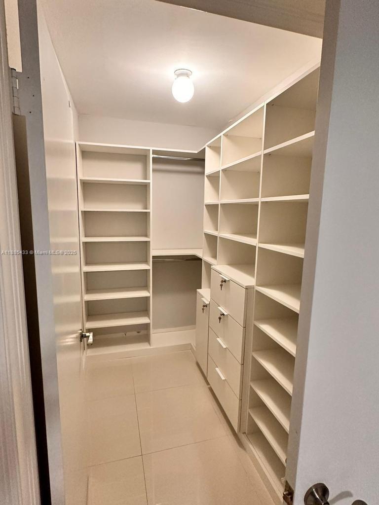 PORTSVIEW @ THE WATERWAYS - Residential