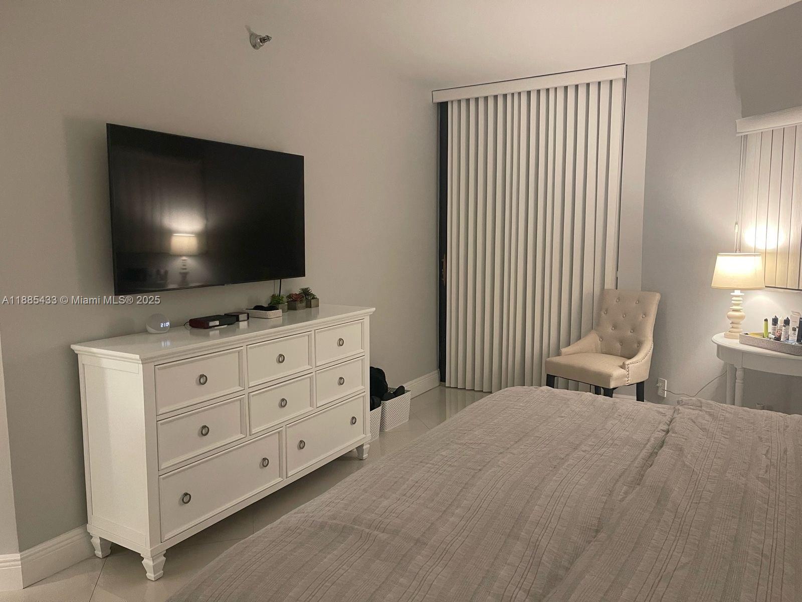 PORTSVIEW @ THE WATERWAYS - Residential