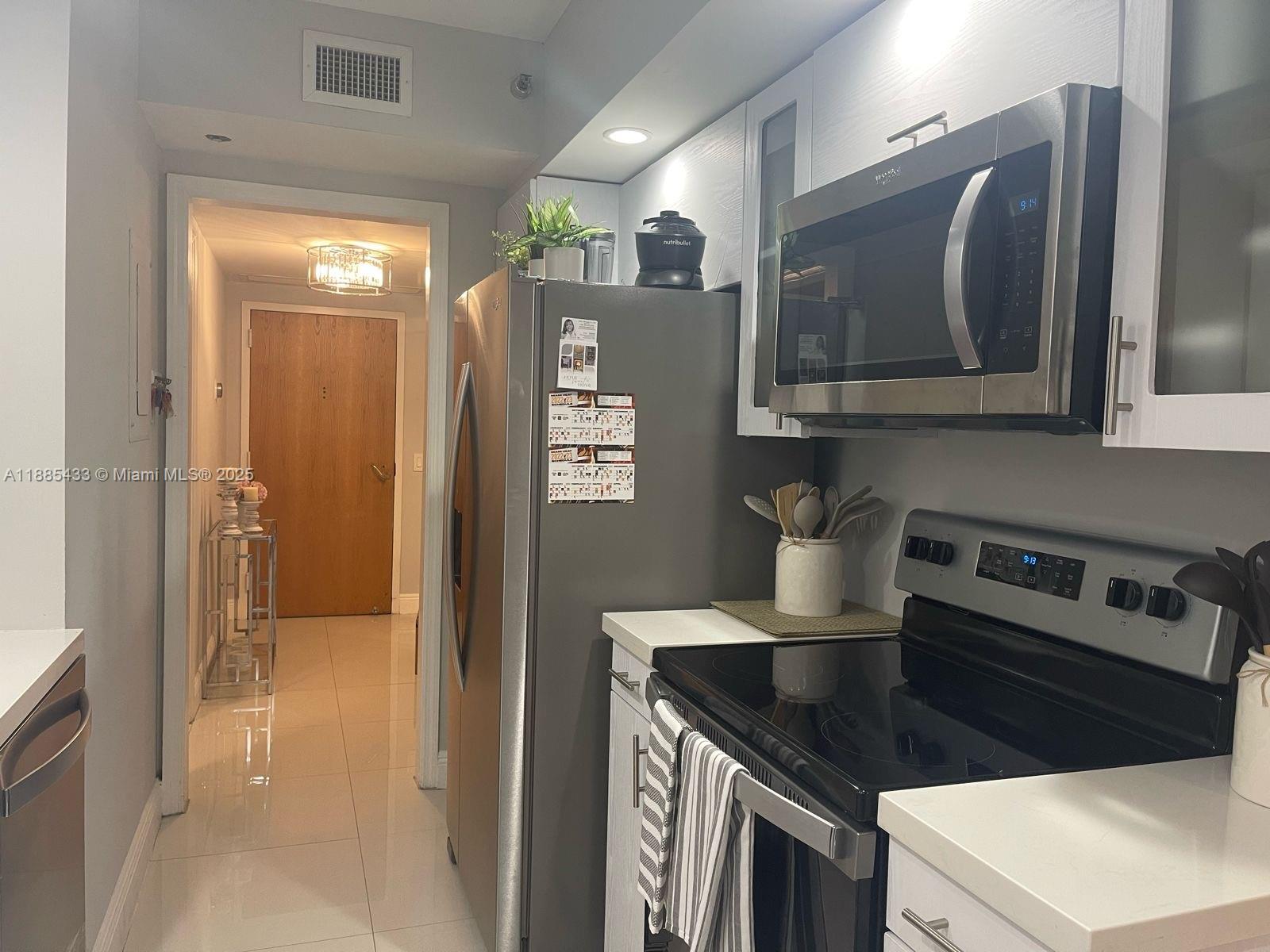 PORTSVIEW @ THE WATERWAYS - Residential