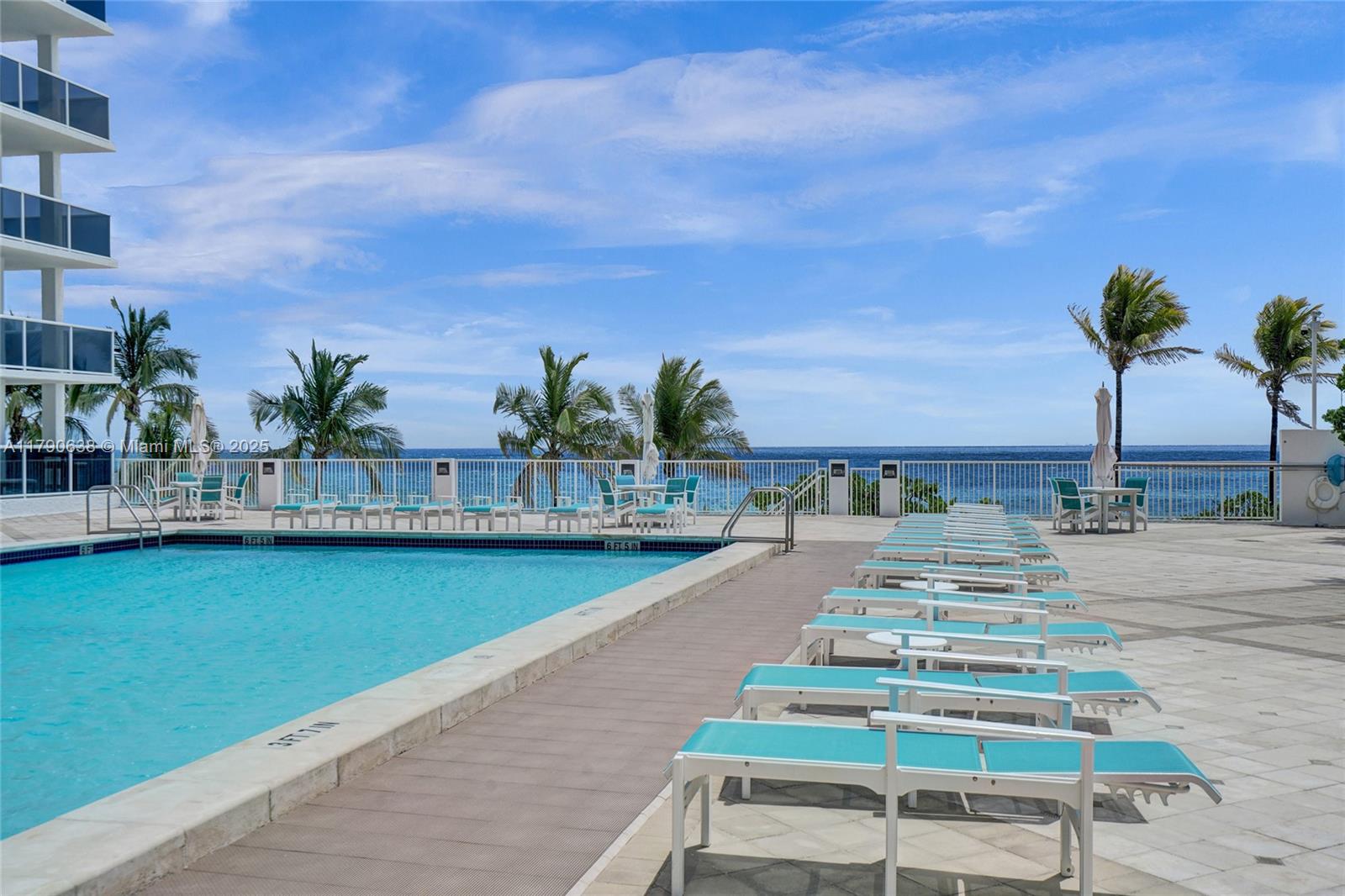 PLAYA DEL SOL CONDO - Residential