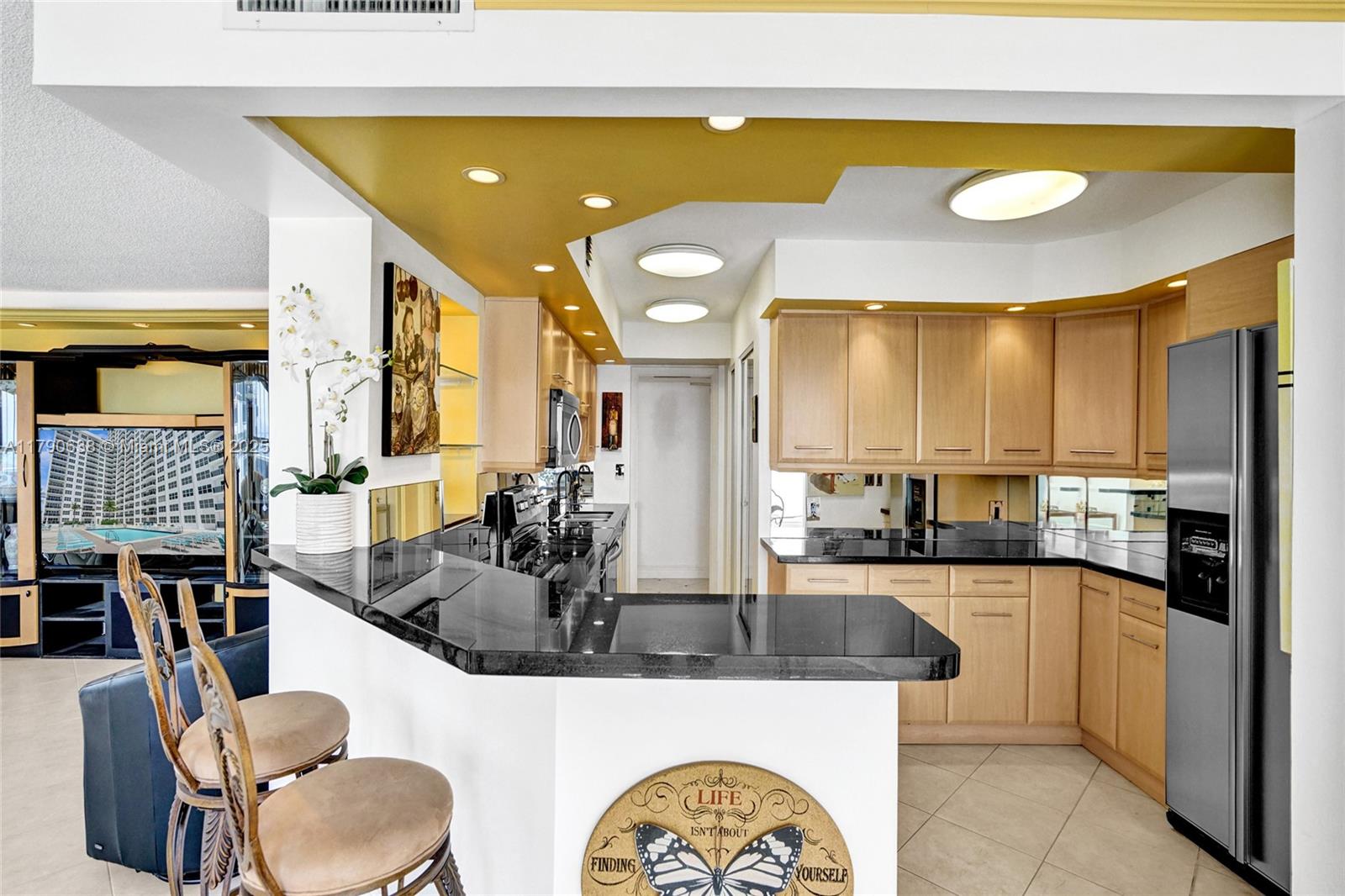 PLAYA DEL SOL CONDO - Residential