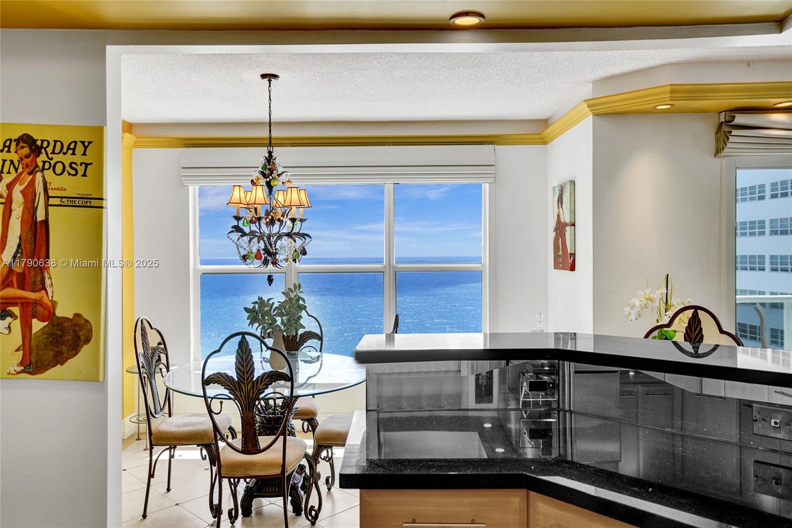PLAYA DEL SOL CONDO - Residential