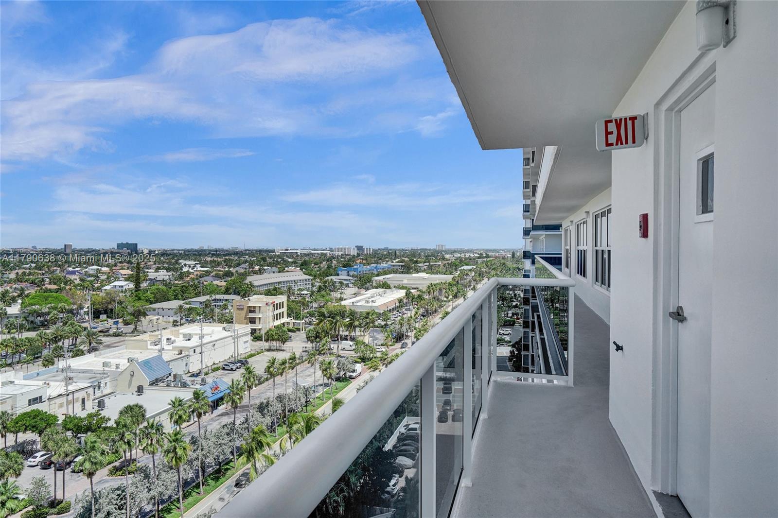 PLAYA DEL SOL CONDO - Residential