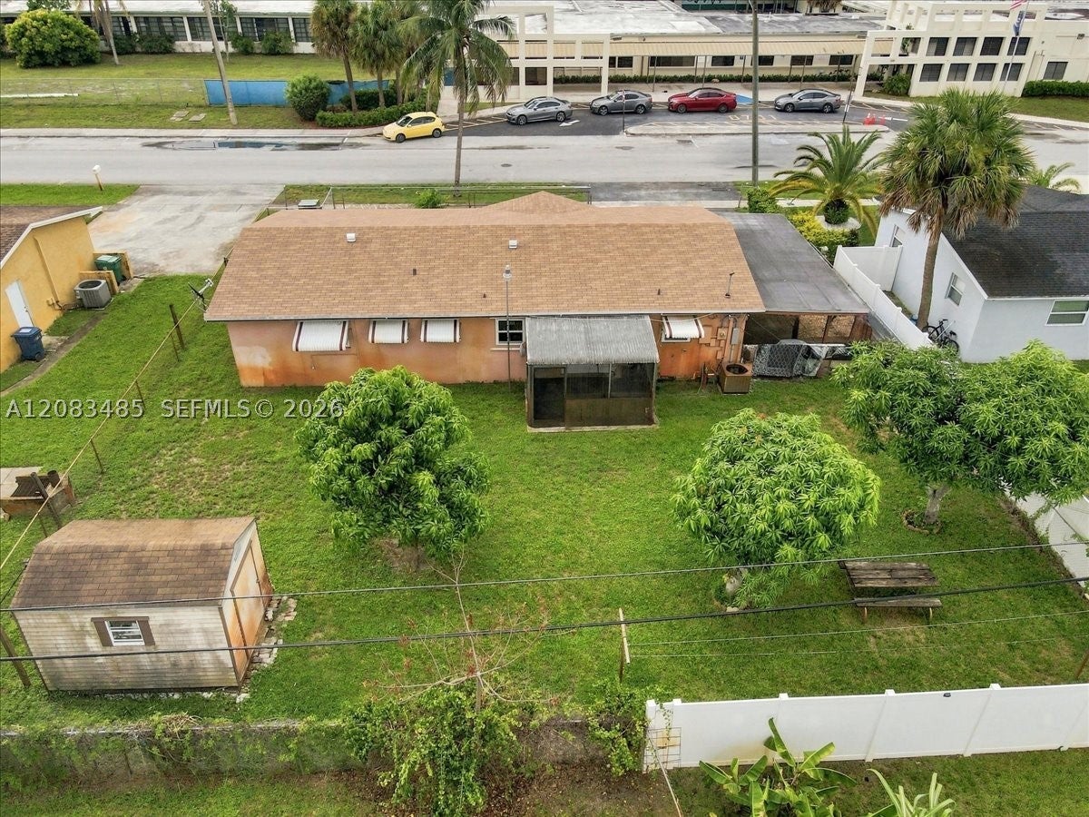 3611 NW 5th Pl, Lauderhill FL 33311