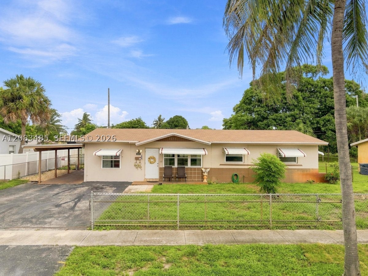 3611 NW 5th Pl