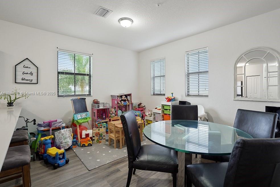 CENTURY PARK SOUTH - Residential