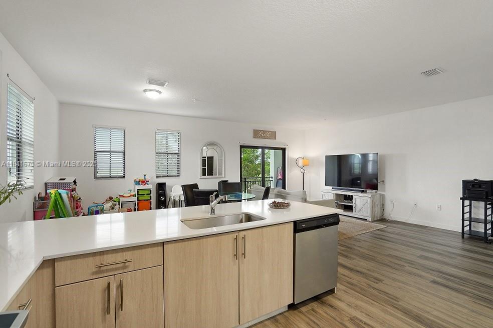 CENTURY PARK SOUTH - Residential