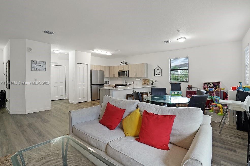 CENTURY PARK SOUTH - Residential