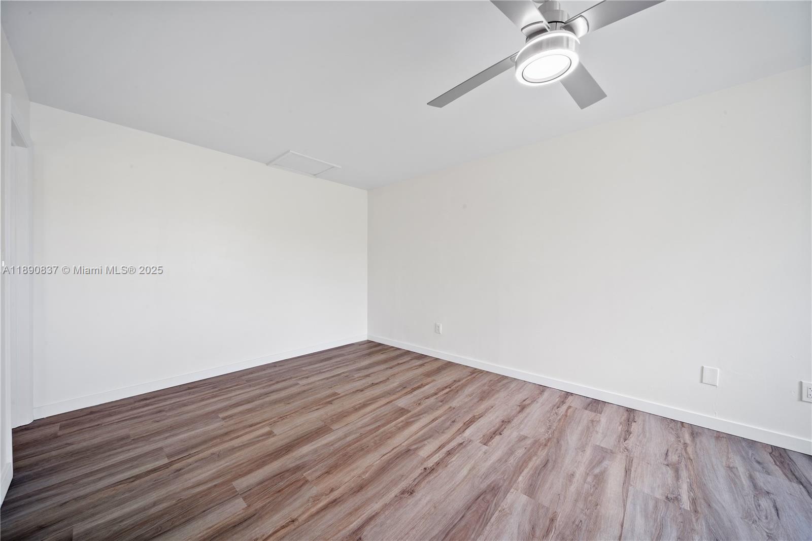 MCARTHUR PARK MISTY LK CO - Residential Lease