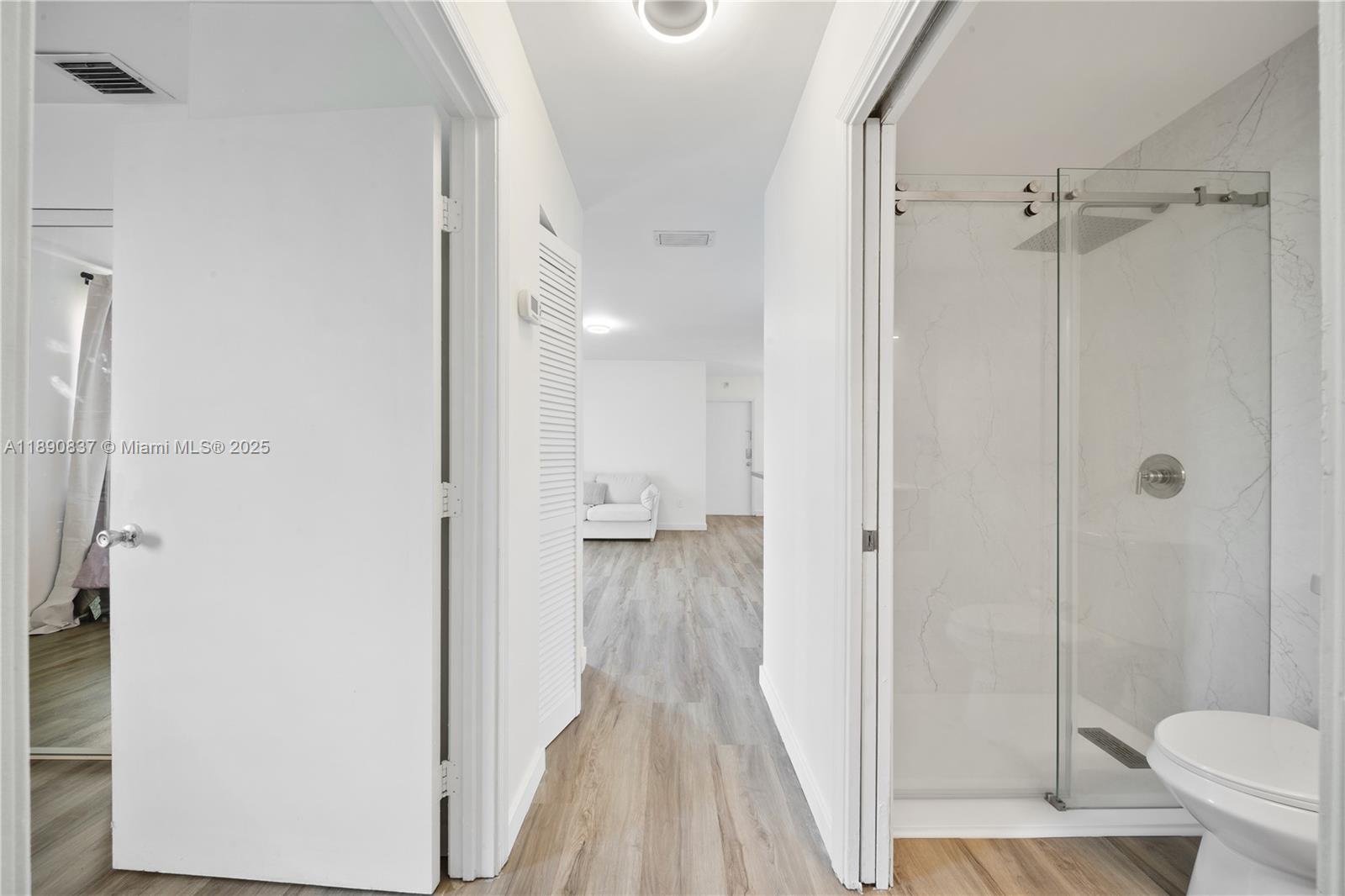 MCARTHUR PARK MISTY LK CO - Residential Lease
